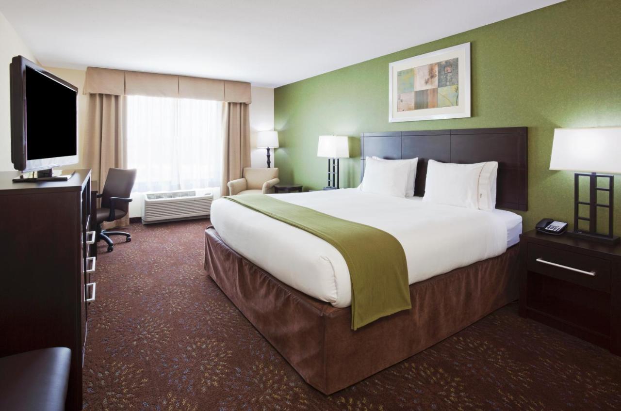 Holiday Inn Express & Suites Aberdeen By Ihg Exterior photo